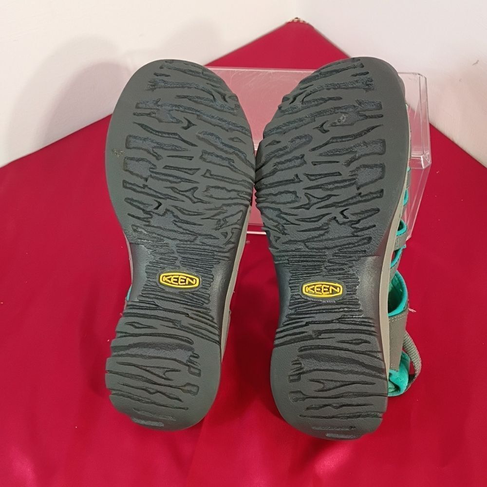 KEEN Women's SZ 7.5 Whisper Smoke Turquoise Waterproof Bungee Lace Slingback . - Picture 4 of 7